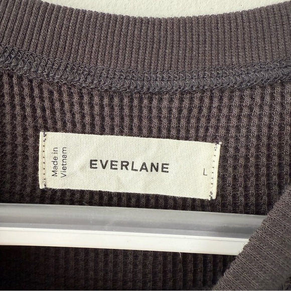 Everlane Men’s Waffle Long-Sleeve Crew Shirt Black - Picture 5 of 6